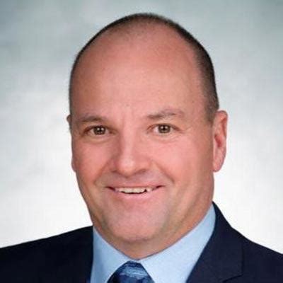 Dr. Paul Fenton, MD: Orthopedic Surgeon .